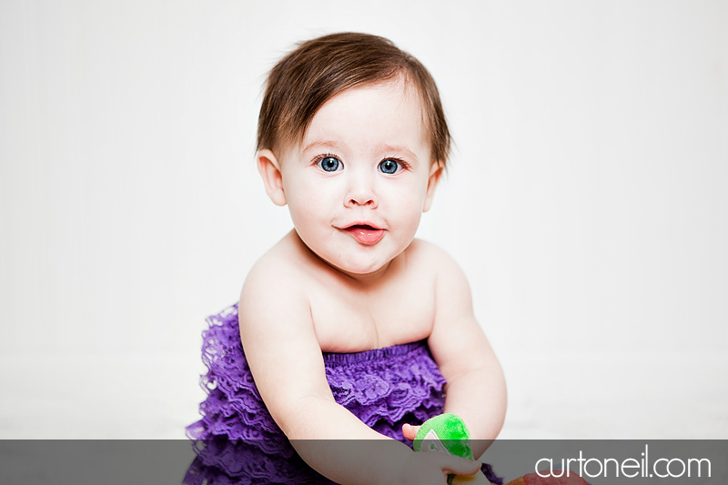 Sault Ste Marie Baby Photography - Jadyn - Christmas photo session, big eyes