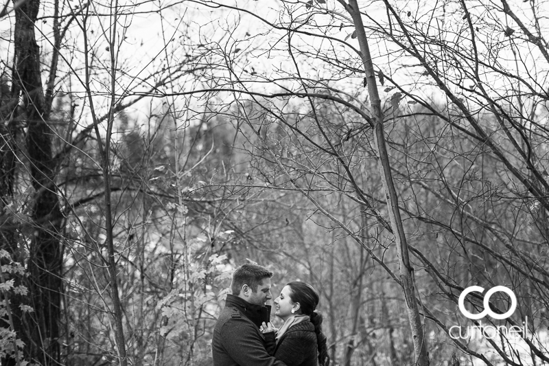 Sault Ste Marie Engagement Photography - Amanda and Allan - Wishart Park, snow, fall, balloon