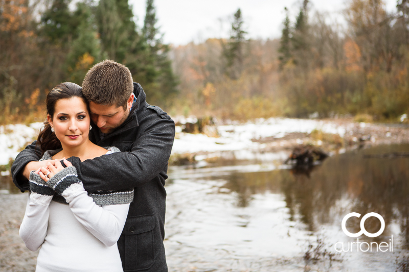 Sault Ste Marie Engagement Photography - Amanda and Allan - Wishart Park, snow, fall, balloon