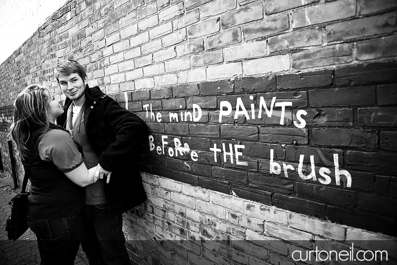 Engagement Shoot - alleyway snuggle