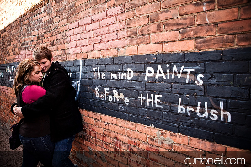 Engagement Shoot - alleyway snuggle