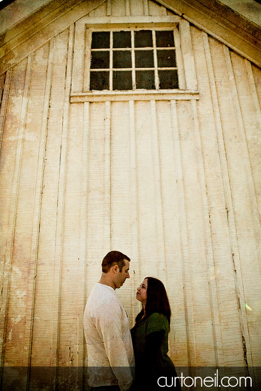 Engagement Shoot - Elisa and David - textured wall