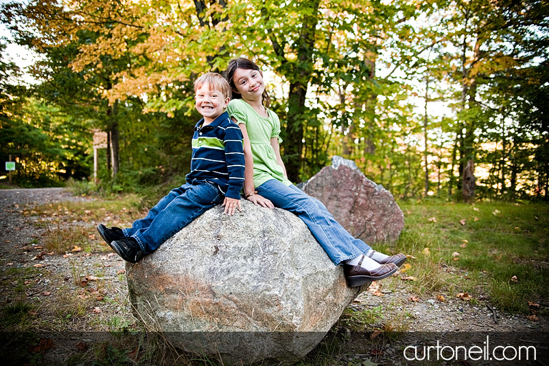 Family Photography - Nathan and Hanna rock