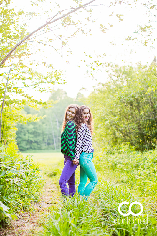 Sault Ste Marie Lifestyle Photography - Steph and Christine - Sisters at Wishart Park