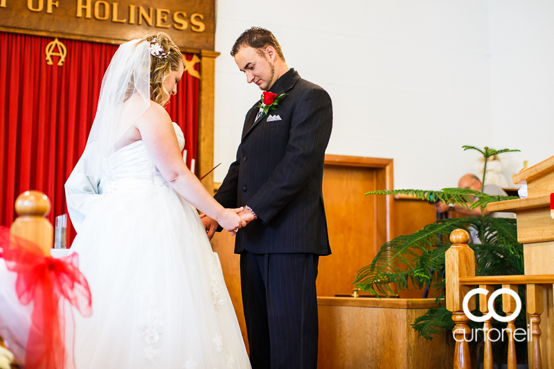 Sault Ste Marie Wedding Photography - Amanda and Denis - farm, summer wedding, hay bales