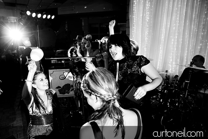 Sault Ste Marie Wedding Photography - Chelsea and Trevor - Arboretum, rain, Marconi
