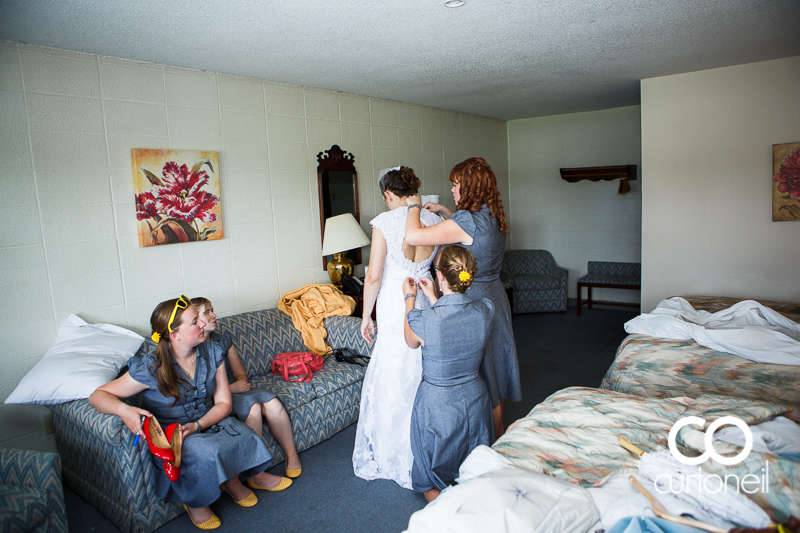 Sault Ste Marie Wedding Photography - Danielle and Brendan - Bruce Mines, Lawrence Springwater Farms, balloon, haybale, barn