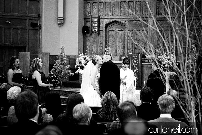 Sault Ste Marie Wedding Photography - Lisa and Scott - winter cold