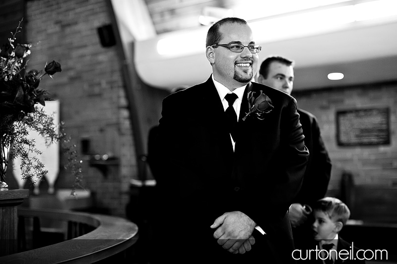 Sault Ste Marie Wedding Photography - Melissa and Jacey - rain, fall, Water Tower Inn