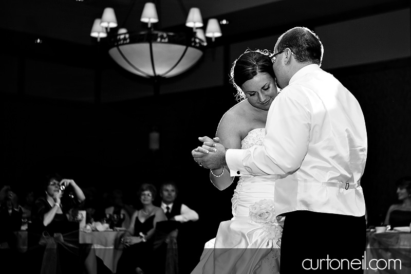 Sault Ste Marie Wedding Photography - Melissa and Jacey - rain, fall, Water Tower Inn