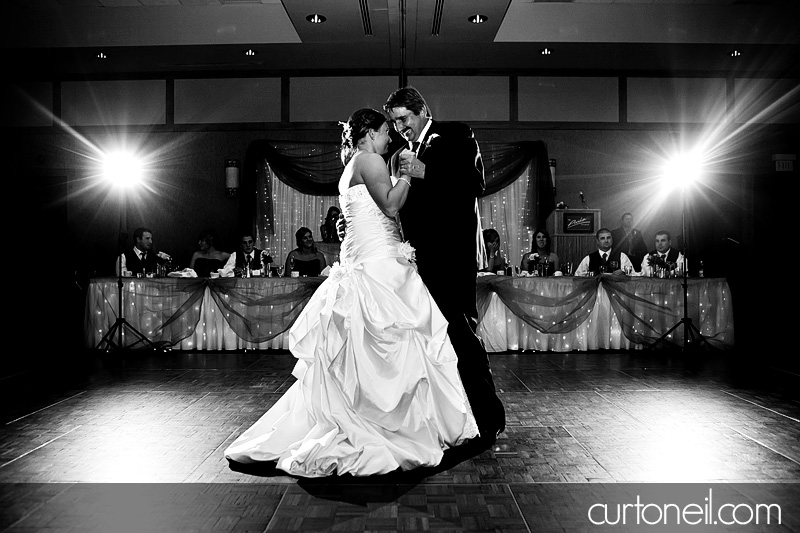 Sault Ste Marie Wedding Photography - Melissa and Jacey - rain, fall, Water Tower Inn