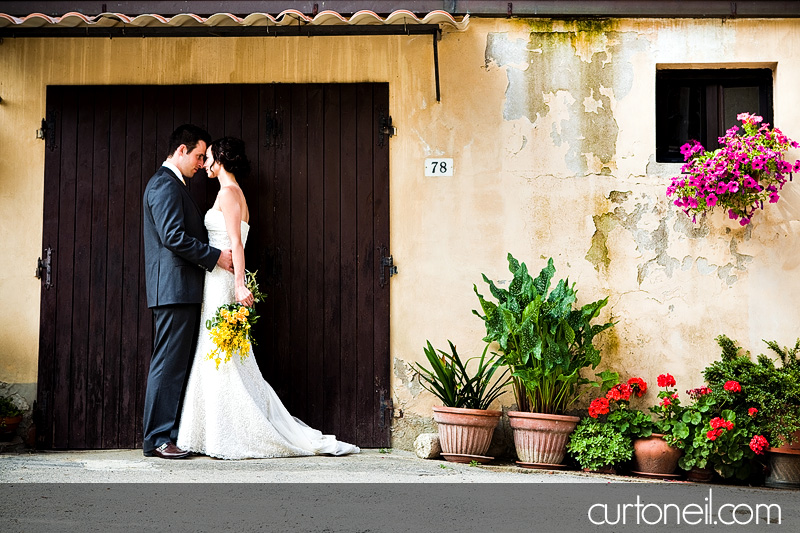 Tuscany Italy Wedding - Michela and Aaron - small Tuscan city, garage and flowers