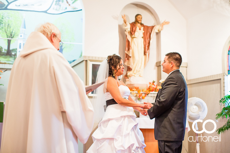 Sault Ste Marie Wedding Photography - Veronica and Gus - Garden River, Water Tower Inn, fall, cold, rain