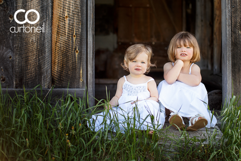 Sault Ste Marie Child Photography - Sophie and Isabelle - Mockingbird Hill Farm
